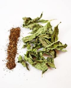 Dehydrated mint tea leaves: How to dry tea leaves